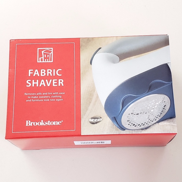 Brand New Brookstone Fabric Shaver - Great Gift! - Picture 1 of 7